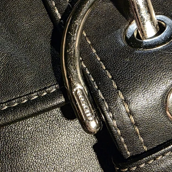 Black Coach Soho - Picture 3 of 13